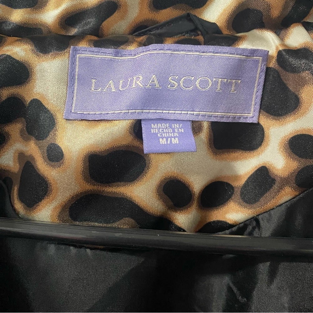 Laura Scott Black Quilted Puffer with Leopard Collar - Picture 8 of 8